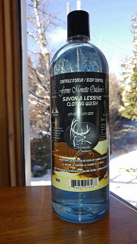 Savon  1626 savon lessive sans odeur 1L anti UV, he, biodégradable. Disponible aussi chez Canadian Tire